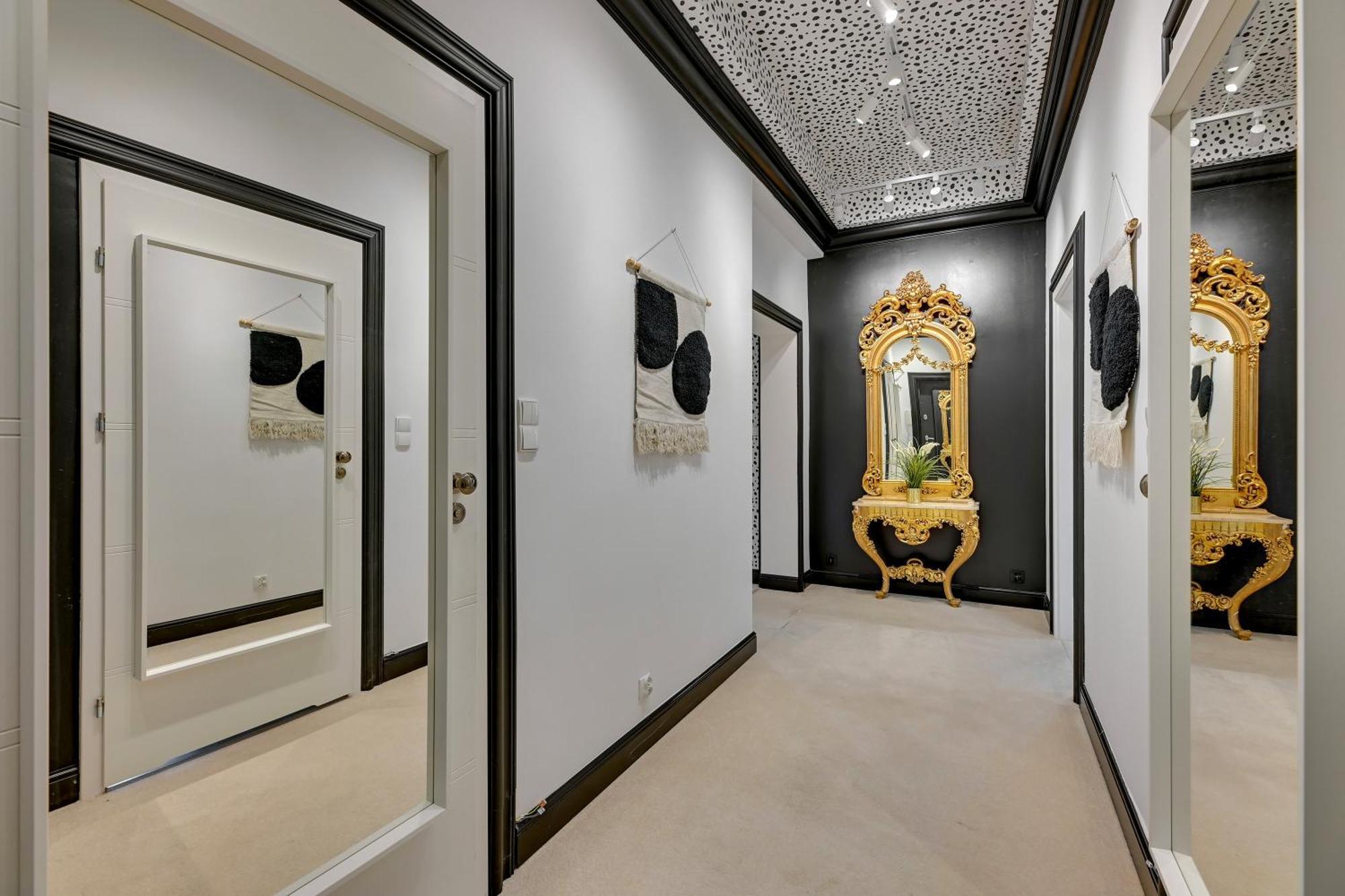 Luxandjoy